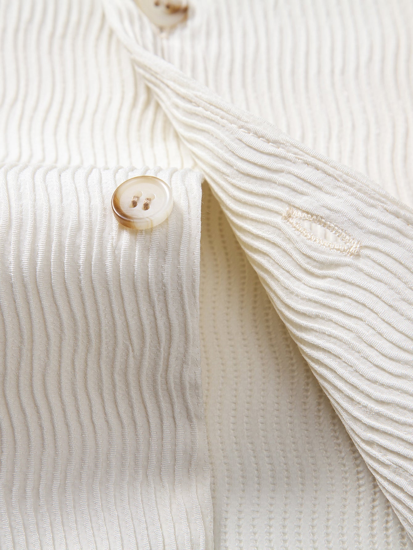 Textured Seersucker Short Sleeve Shirt & Drawstring 6“ Shorts Set