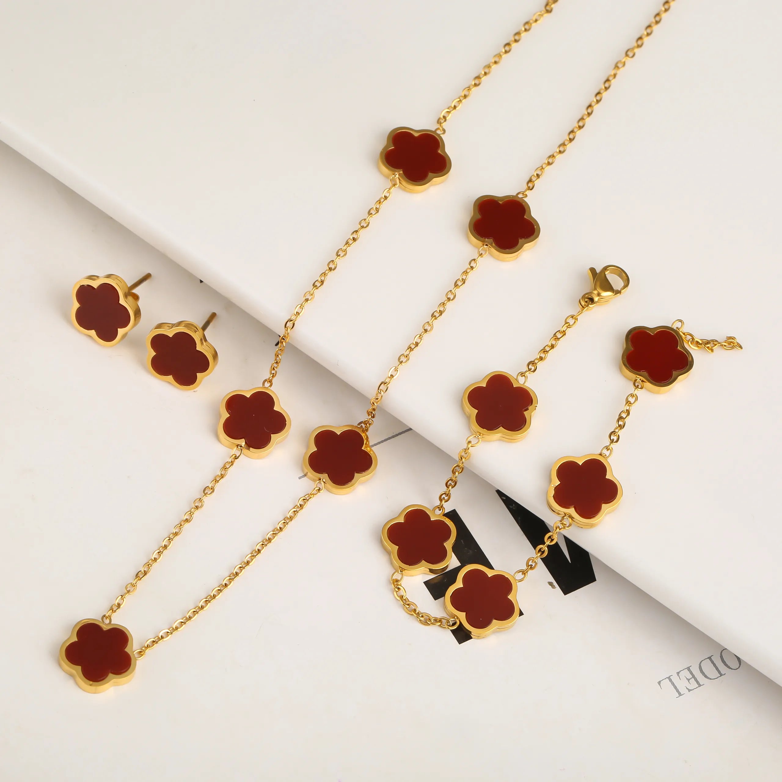 Luxe Clover 3-Piece Set