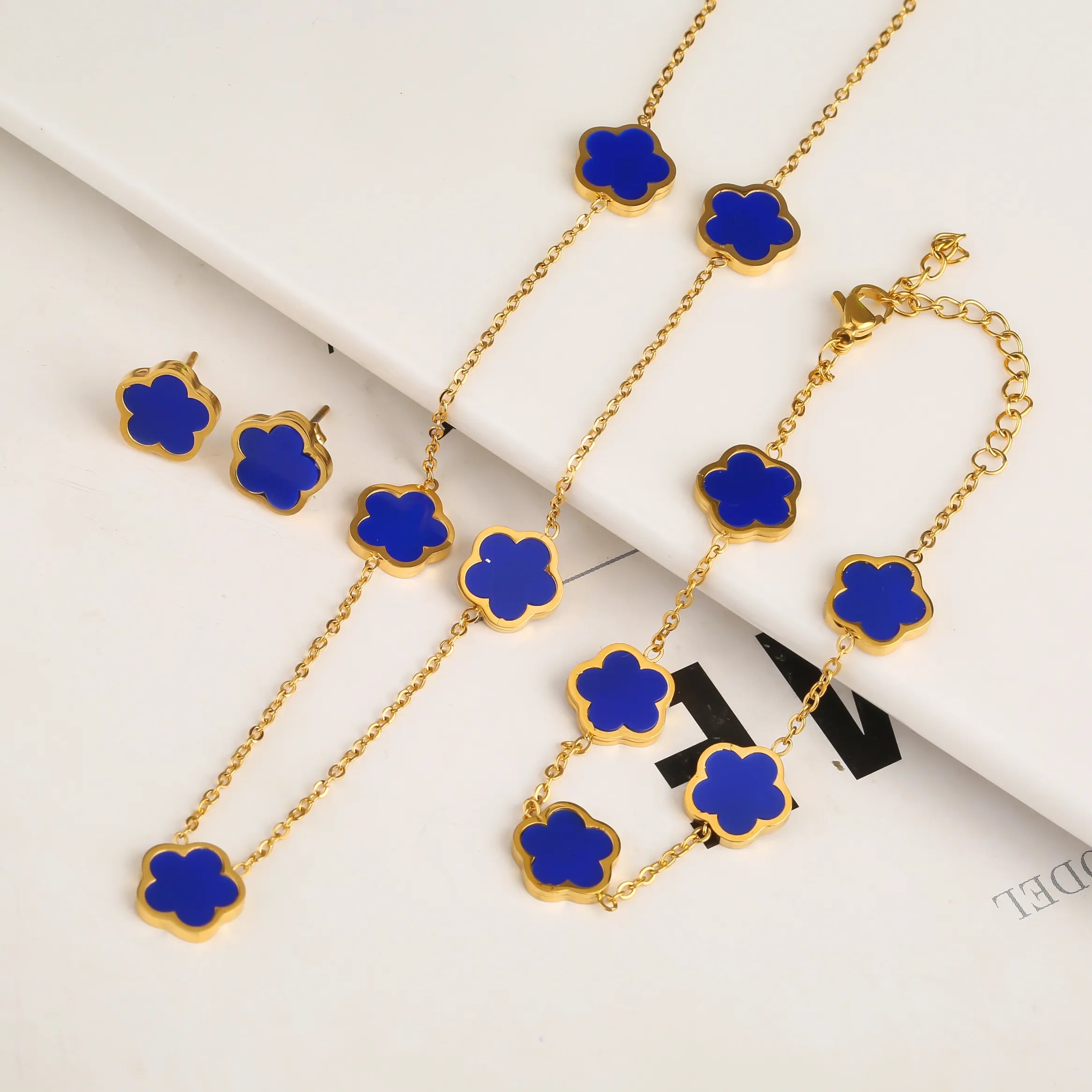 Luxe Clover 3-Piece Set
