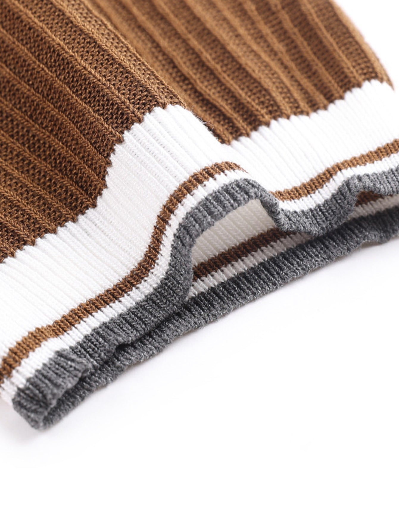 Textured Contrast Crew Neck Knit T-Shirt & Slim Fit Tapered Trousers